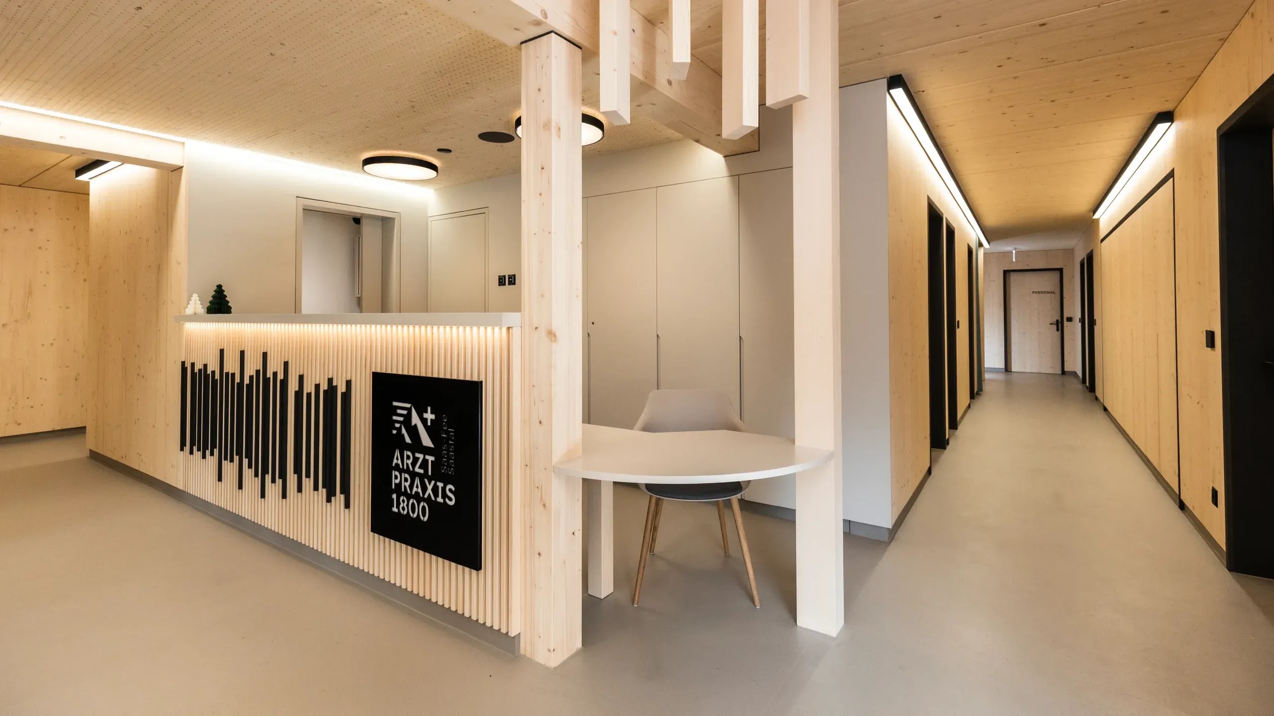 Titelbild des Projekts «Arztpraxis 1800 Saas-Fee – Branding & Website» für Arztpraxis Saas 1800