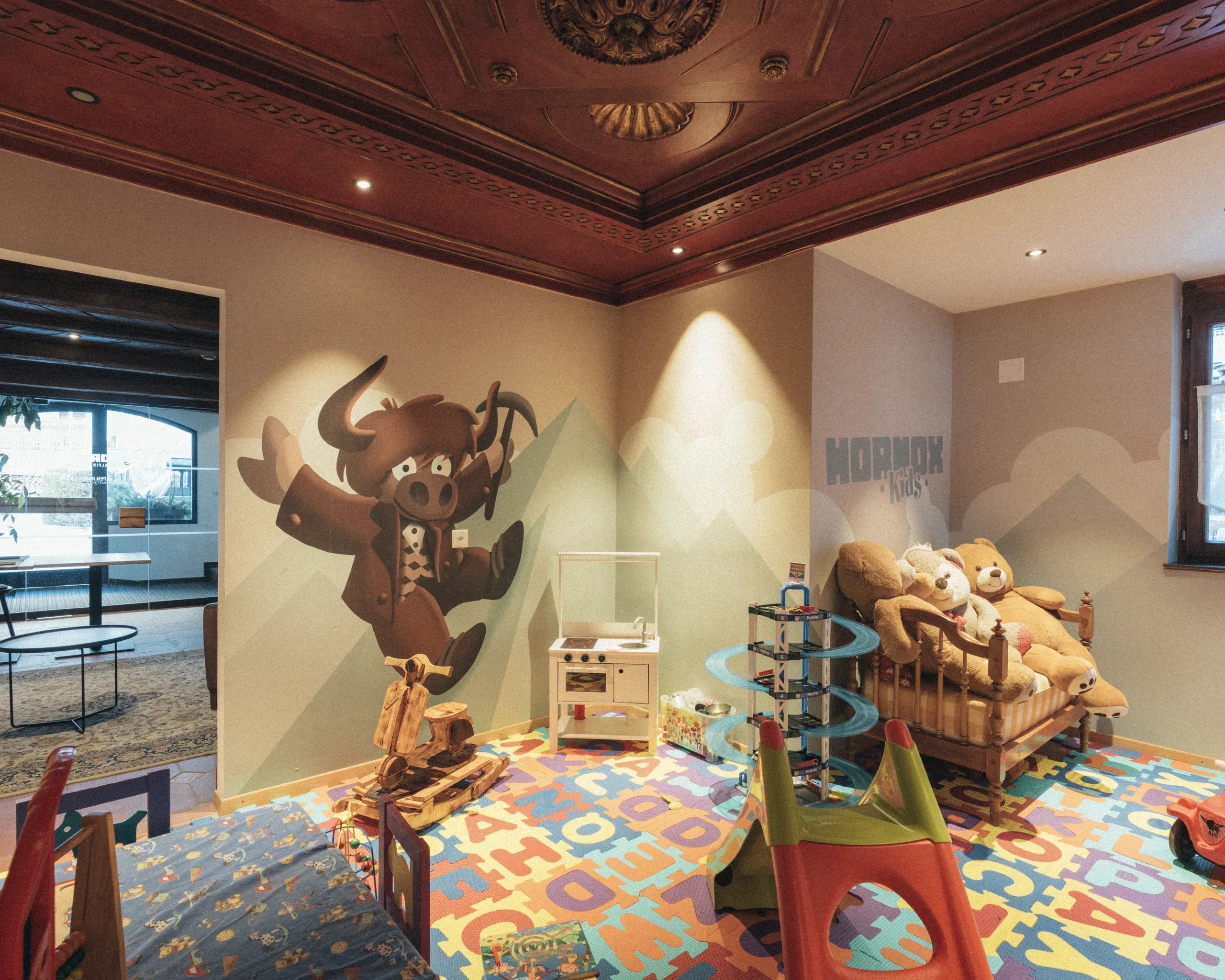 Bild aus dem Projekt «Restaurant HORNOX Zermatt – Marke, Naming, Website & Kampagnen» für Hornox