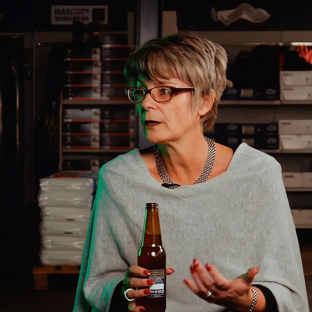 Bild zum Beitrag «Fiirabu Bier mit Nicole Zenhäusern»