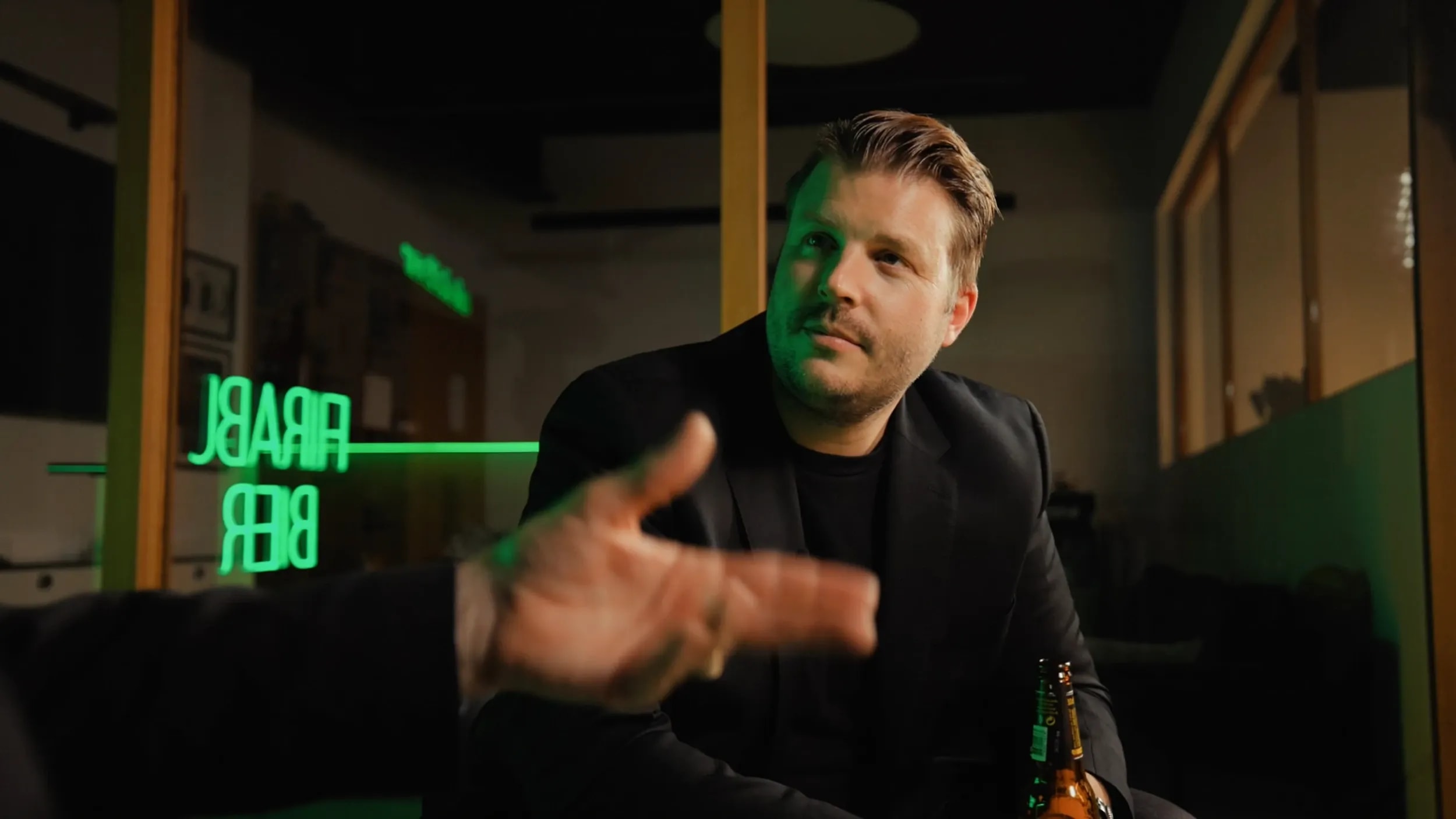 Bild zum Beitrag «Fiirabu Bier mit Bernard Volken»
